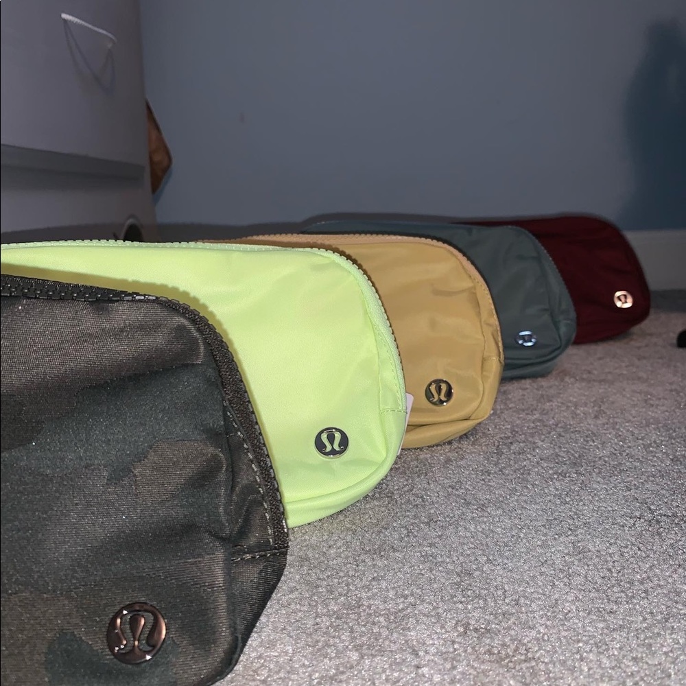 LULUEMON BELT BAGS